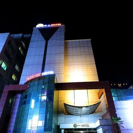 ג'גו Noblesse Hotel מראה חיצוני תמונה