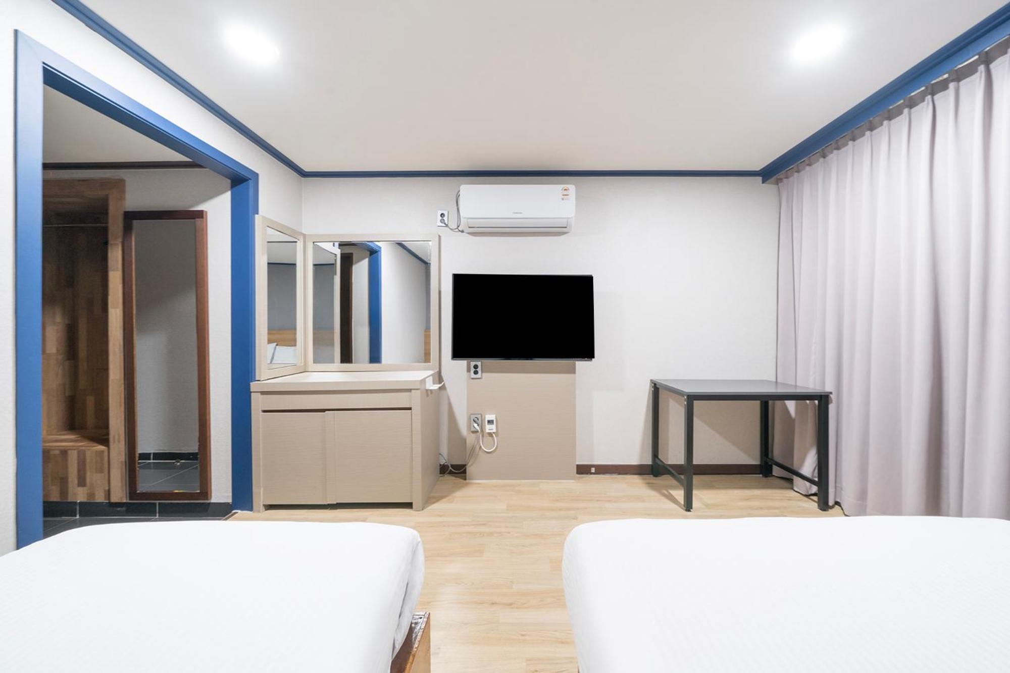 ג'גו Noblesse Hotel מראה חיצוני תמונה