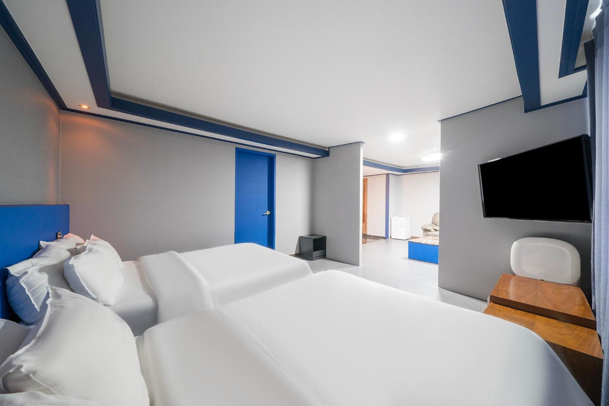 ג'גו Noblesse Hotel מראה חיצוני תמונה