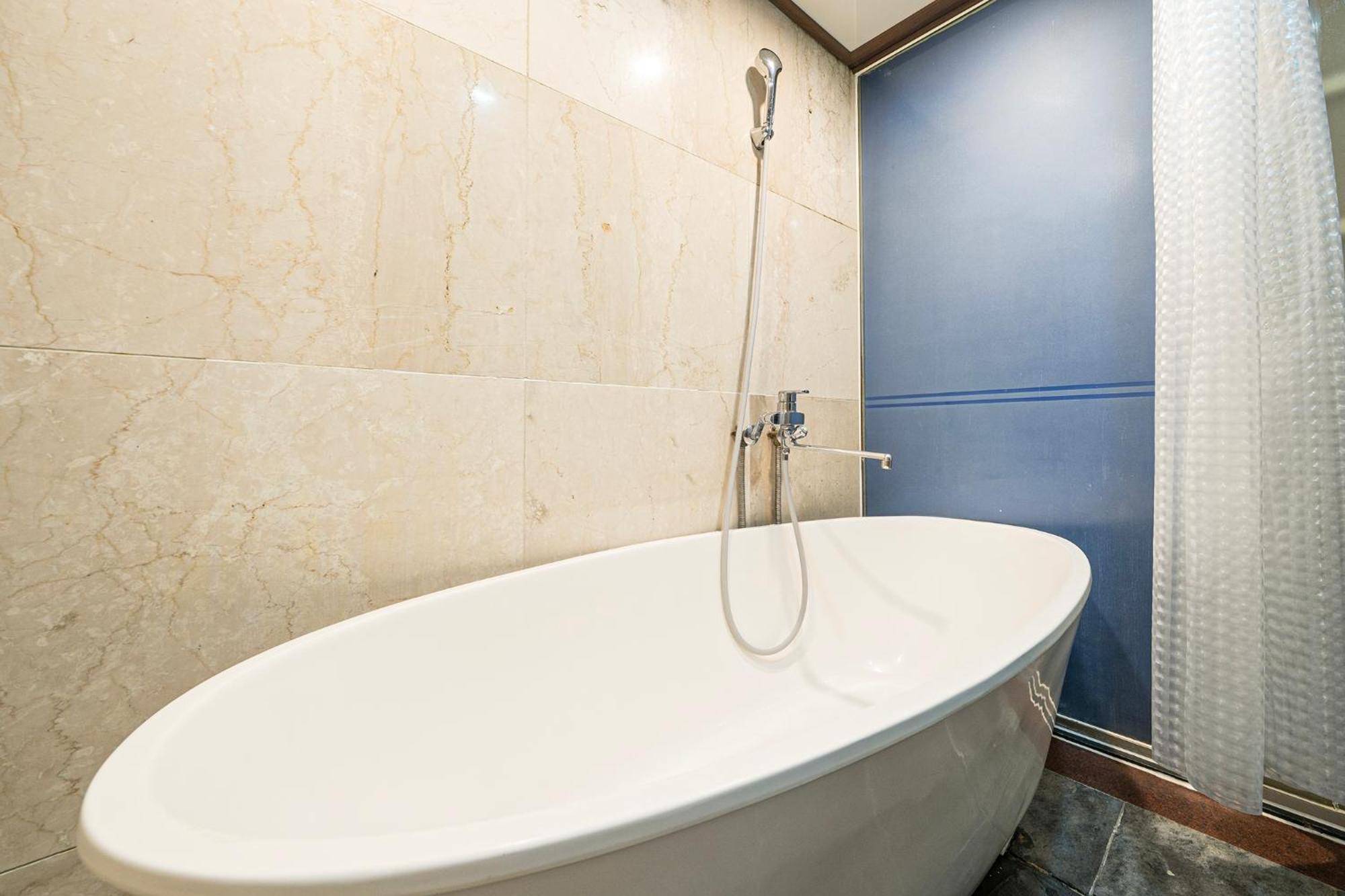 ג'גו Noblesse Hotel מראה חיצוני תמונה