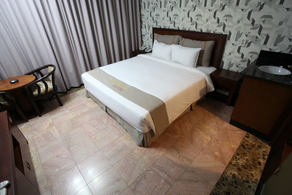ג'גו Noblesse Hotel מראה חיצוני תמונה