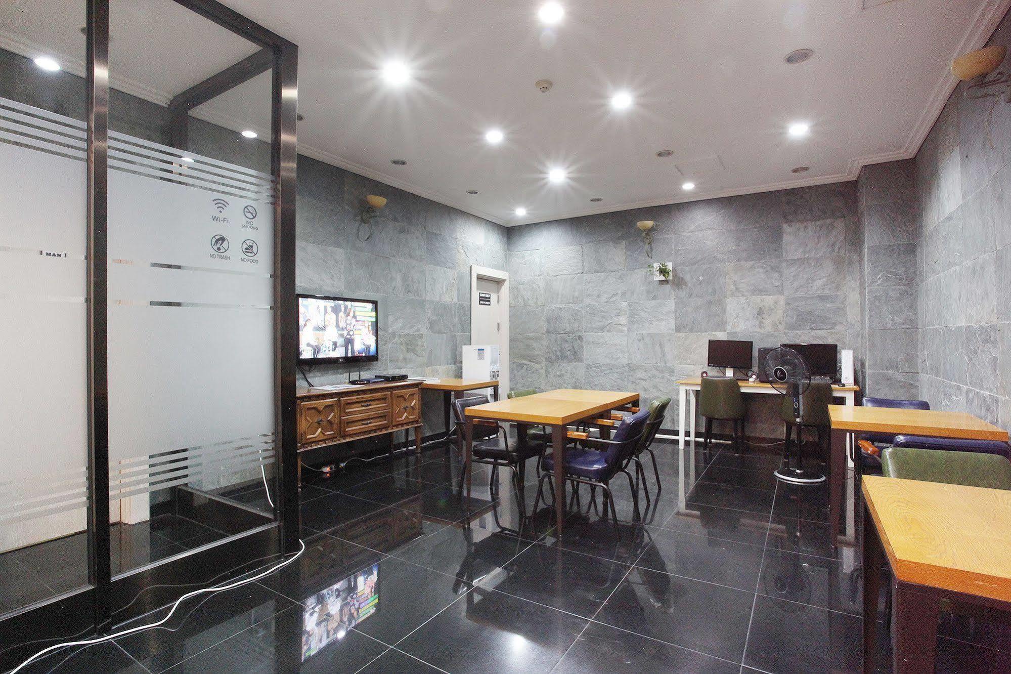 ג'גו Noblesse Hotel מראה חיצוני תמונה