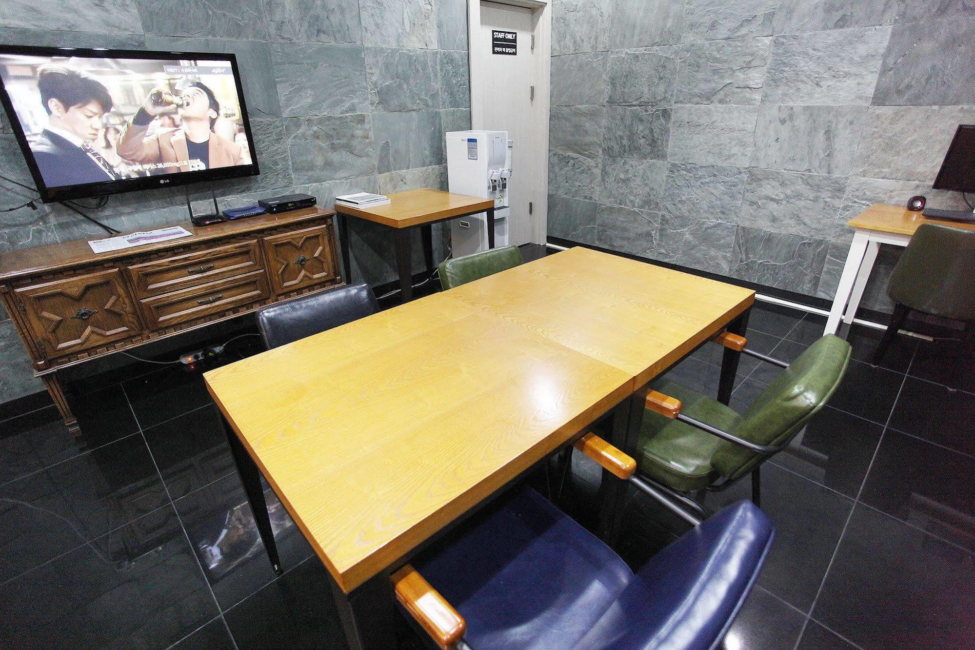 ג'גו Noblesse Hotel מראה חיצוני תמונה