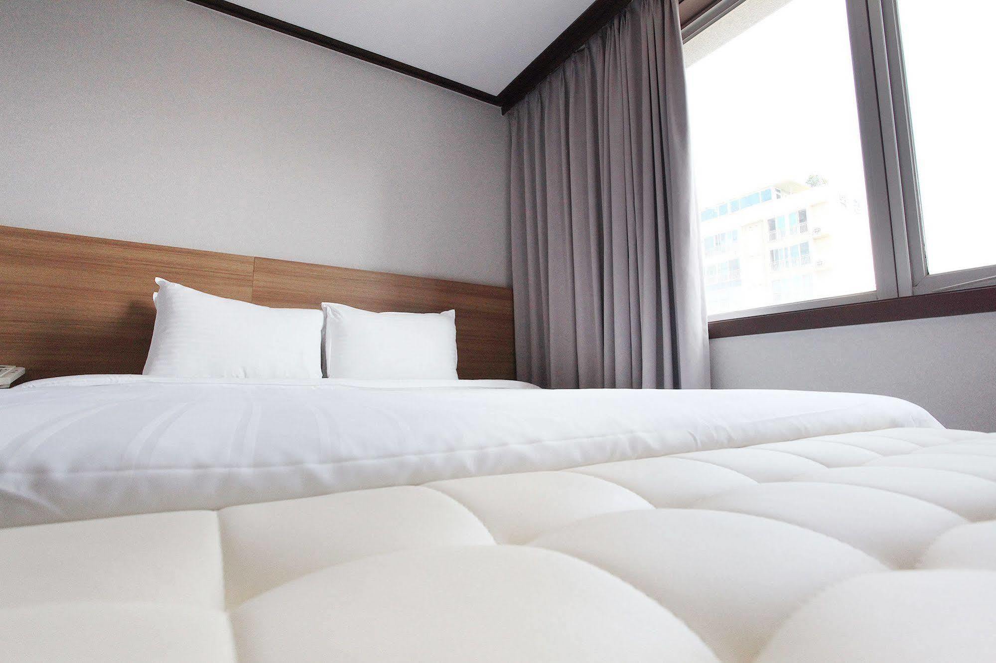 ג'גו Noblesse Hotel מראה חיצוני תמונה